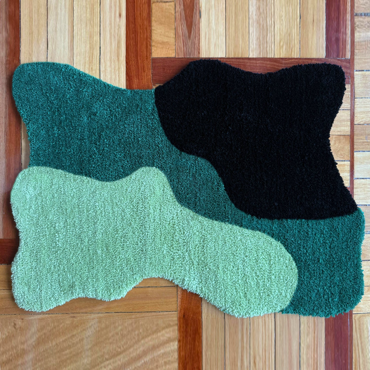 MOUNTAIN RUG